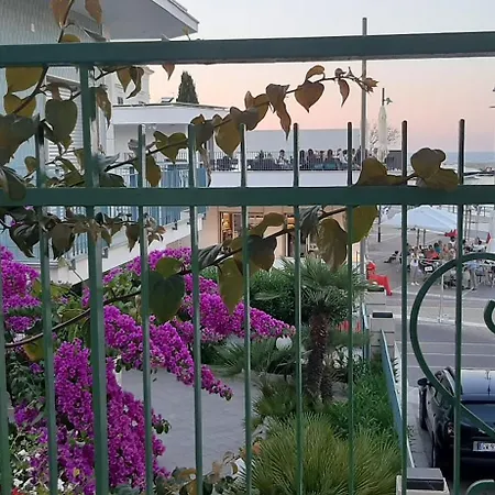 Lägenhet Eden House Bari