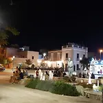Eden House * Bari