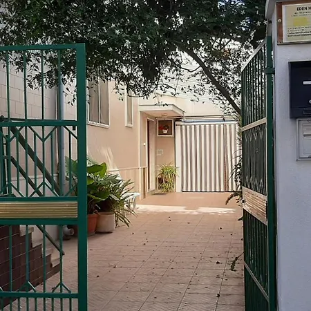 Eden House * Μπάρι